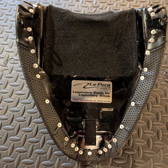 Hd LePera Solo Seat - Picture 9 of 15